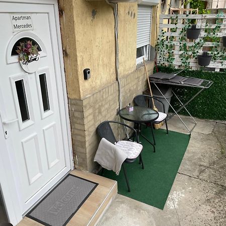 Apartman Mercedes Seghedin Exterior foto