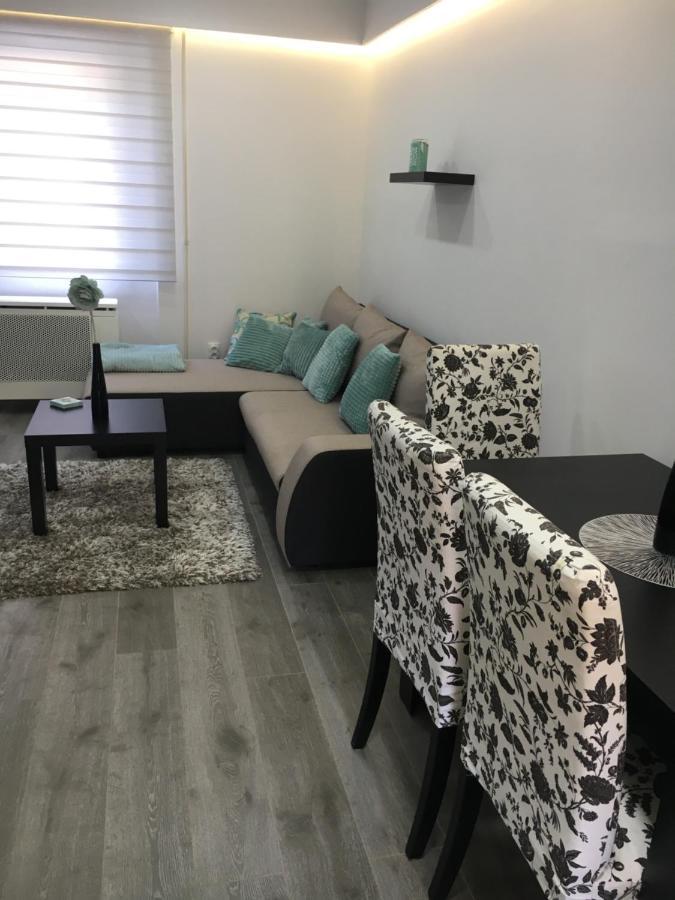 Apartman Mercedes Seghedin Exterior foto